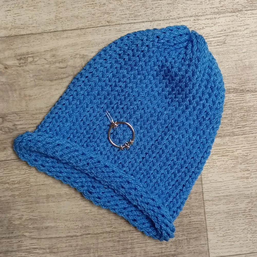 Handmade Loom knit hat Weave Adult size Blue white Silver star charm Har clip
